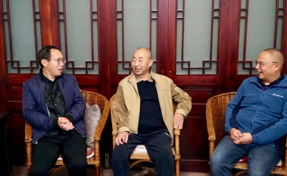 李家顺赴思经镇走访老年协会和退休干部